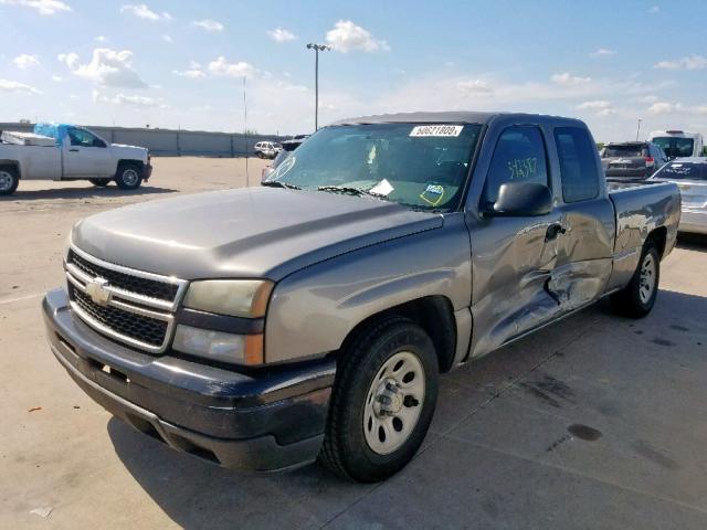 1GCEC19X77Z134271 - 2007 CHEVROLET SILVERADO SILVER photo 2