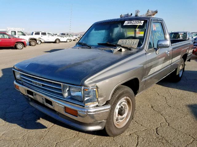 JT4RN55D6H7013761 - 1987 TOYOTA PICKUP 1/2 GRAY photo 2