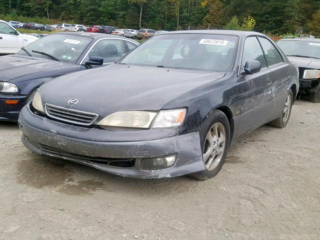 JT8BF28G0Y0246724 - 2000 LEXUS ES 300 GRAY photo 2