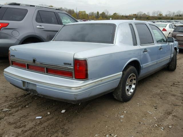 1LNLM82W7VY672627 - 1997 LINCOLN TOWN CAR C BLUE photo 4