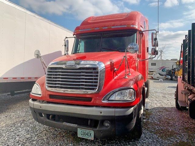 1FUJA6CV26PW26718 - 2006 FREIGHTLINER CONVENTION RED photo 2
