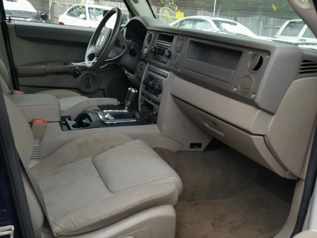 1J8HG48NX6C143513 - 2006 JEEP COMMANDER BLUE photo 5