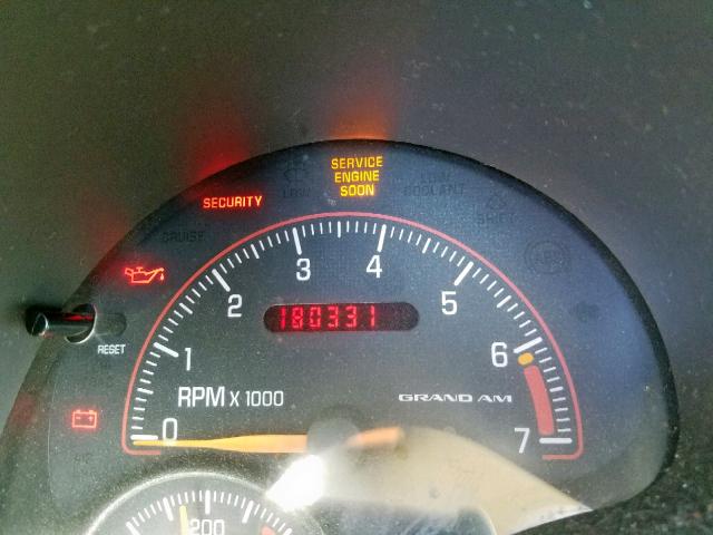 1G2NF52E04C257310 - 2004 PONTIAC GRAND AM S SILVER photo 8