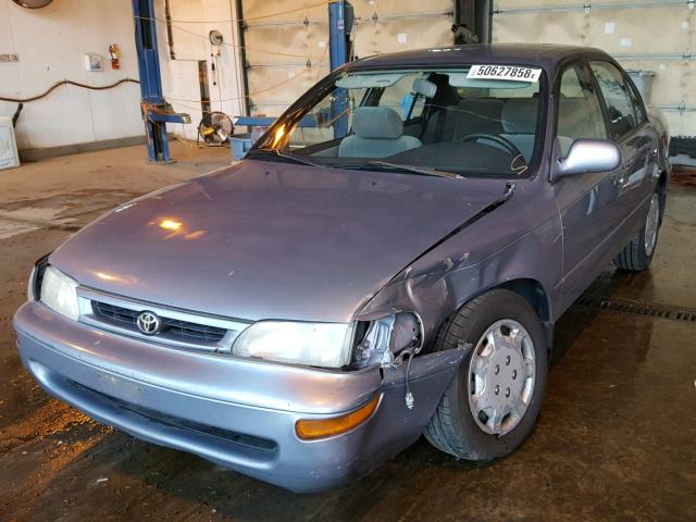 2T1BB02E8VC192552 - 1997 TOYOTA COROLLA DX PURPLE photo 2