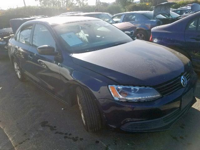 3VW2K7AJ3EM380519 - 2014 VOLKSWAGEN JETTA BASE ლურჯი ფოტო 1