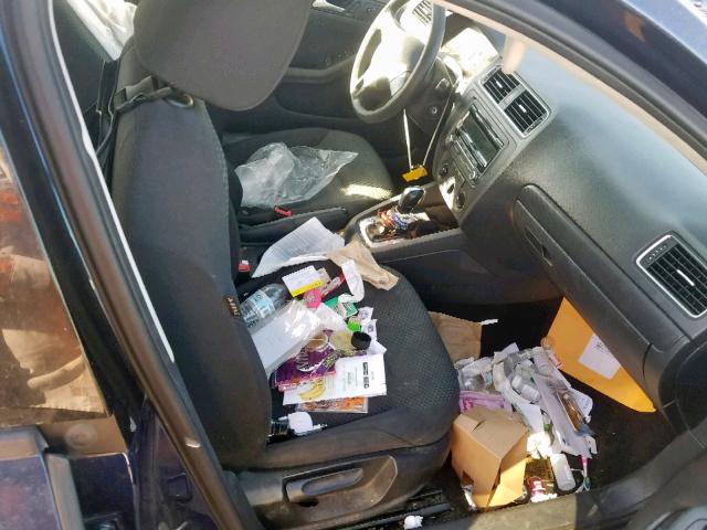 3VW2K7AJ3EM380519 - 2014 VOLKSWAGEN JETTA BASE ლურჯი ფოტო 5