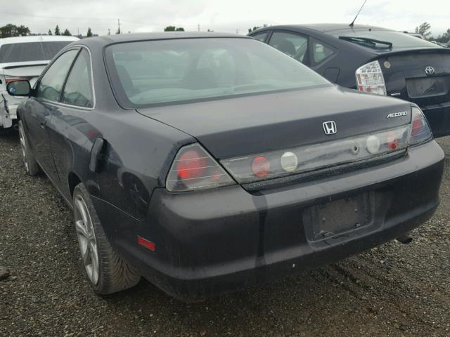 1HGCG3274YA024913 - 2000 HONDA CIVIC BLACK photo 3