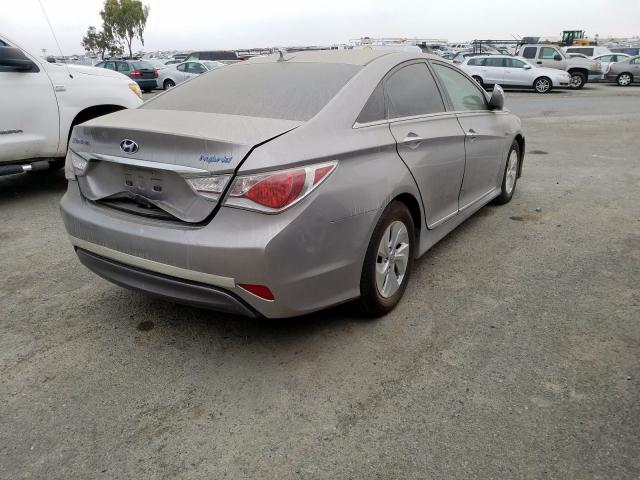 KMHEC4A49DA088483 - 2013 HYUNDAI SONATA HYB SILVER photo 4