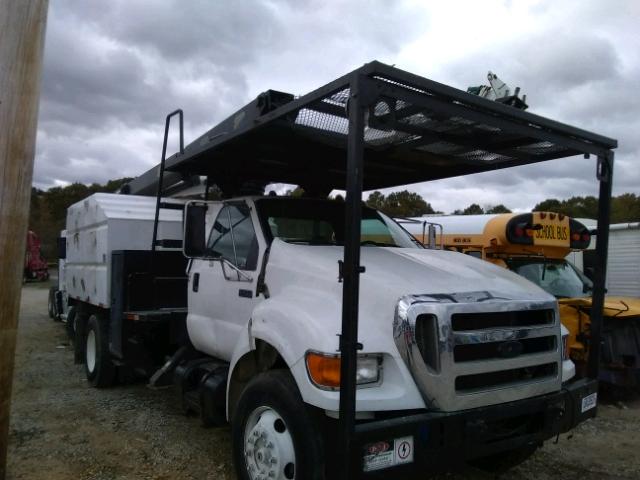 3FRNF75N38V676076 - 2008 FORD F750 SUPER WHITE photo 1