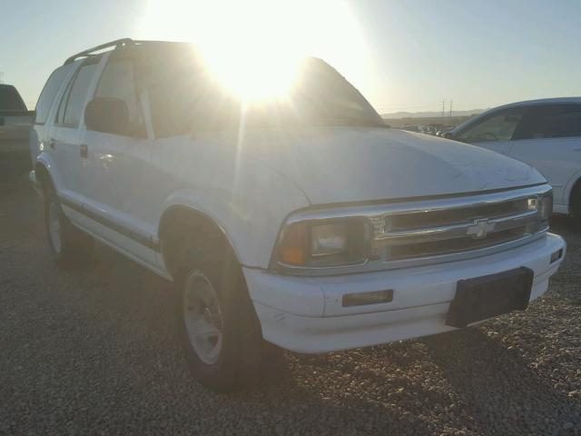 1GNCS13W8T2168109 - 1996 CHEVROLET BLAZER WHITE photo 1