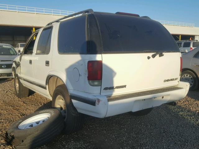 1GNCS13W8T2168109 - 1996 CHEVROLET BLAZER WHITE photo 3