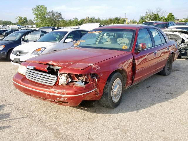 2FAFP73W4XX121260 - 1999 FORD CROWN VICT RED photo 2