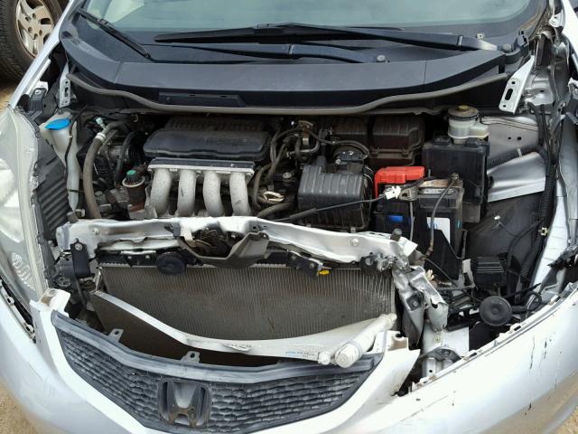 JHMGE8H34DC035348 - 2013 HONDA FIT SILVER photo 7