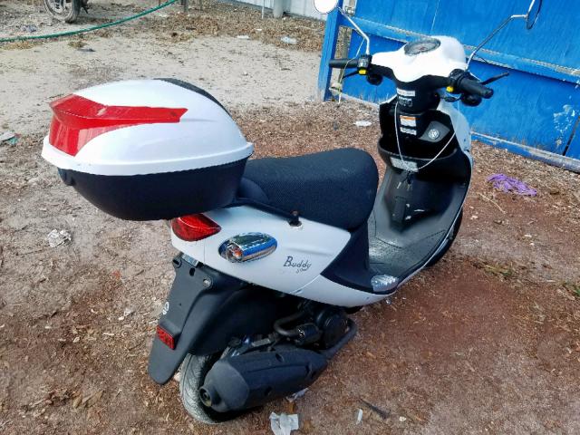 RFVPAP5AXJ1122565 - 2018 GENUINE SCOOTER CO. BUDDY 50 WHITE photo 4