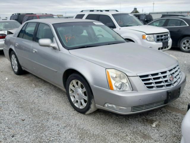 1G6KD57Y28U126860 - 2008 CADILLAC DTS SILVER photo 1