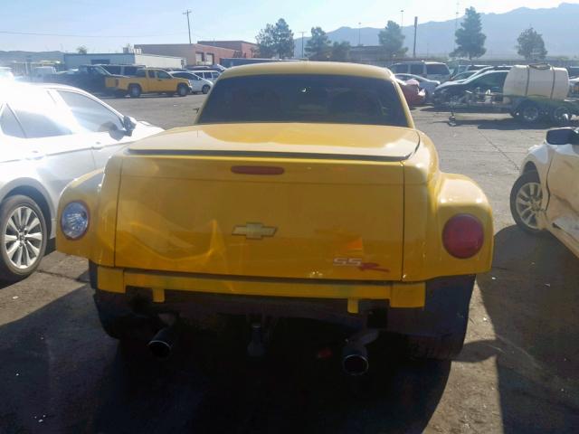 1GCES14P34B112198 - 2004 CHEVROLET SSR 黄色 照片 6
