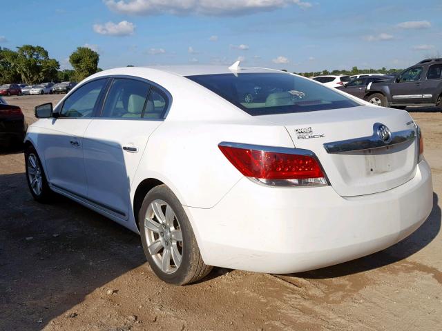 1G4GC5EG1AF121204 - 2010 BUICK LACROSSE C WHITE photo 3