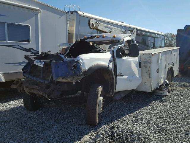 1FDAF56F9YED66402 - 2000 FORD F550 SUPER WHITE photo 2