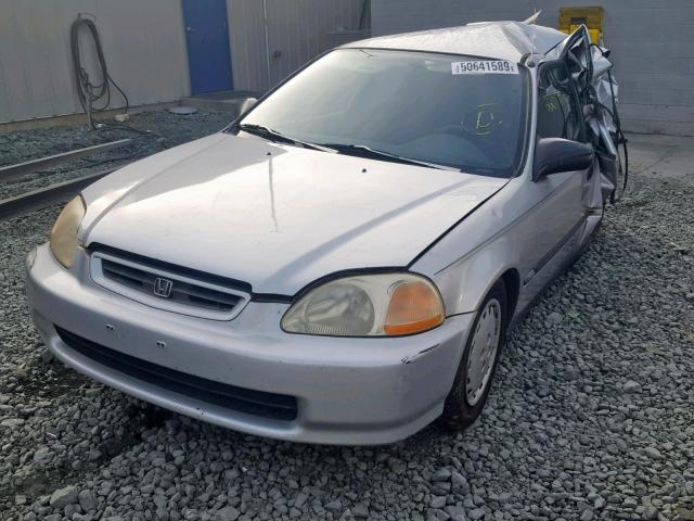 1HGEJ6124VL073787 - 1997 HONDA CIVIC DX SILVER photo 2