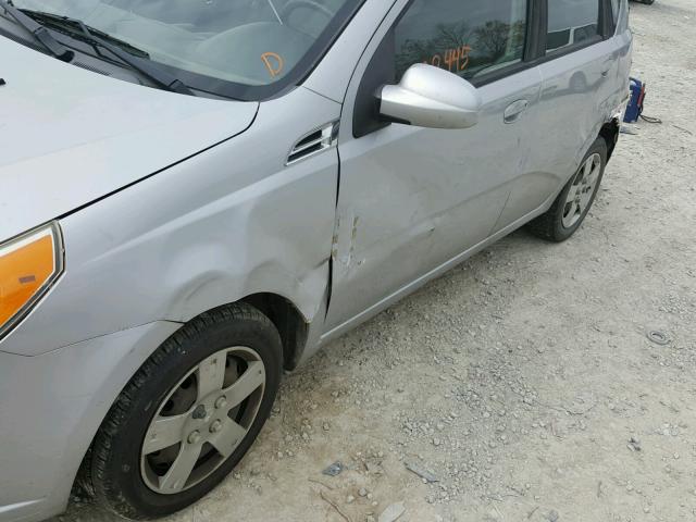 KL1TD6DEXAB090958 - 2010 CHEVROLET AVEO LS GRAY photo 9