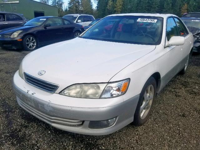 JT8BF28G9Y0251551 - 2000 LEXUS ES 300 WHITE photo 2