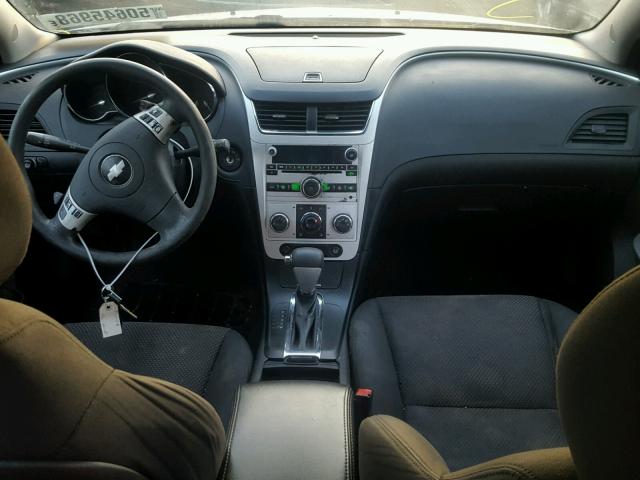 1G1ZC5E04AF197279 - 2010 CHEVROLET MALIBU 1LT SILVER photo 9