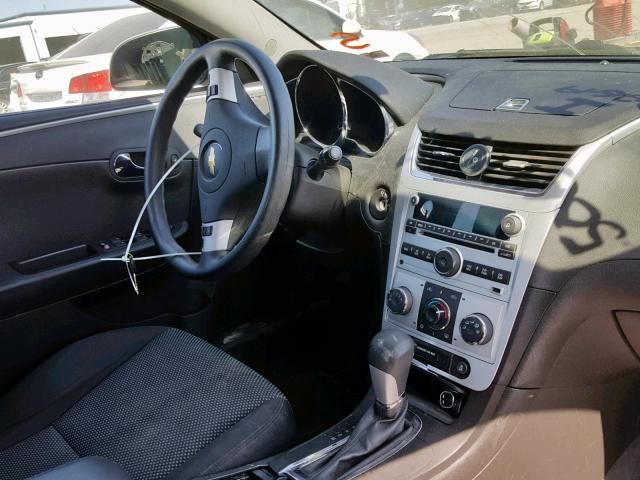 1G1ZC5E05CF283557 - 2012 CHEVROLET MALIBU 1LT 银色 照片 9