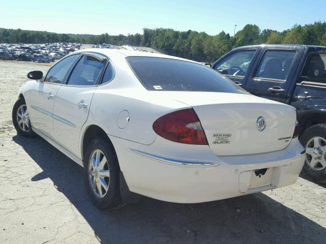 2G4WD532451311687 - 2005 BUICK LACROSSE C WHITE photo 3