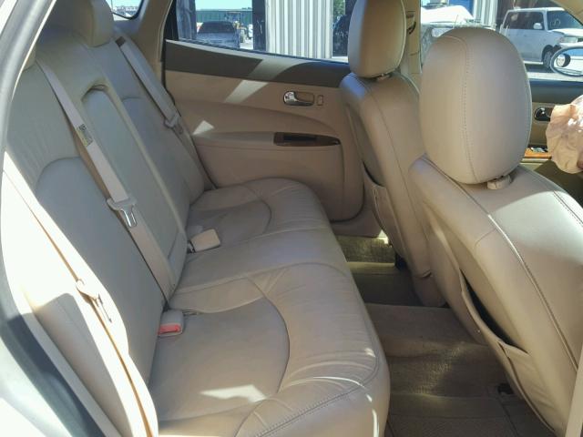 2G4WD532451311687 - 2005 BUICK LACROSSE C WHITE photo 6