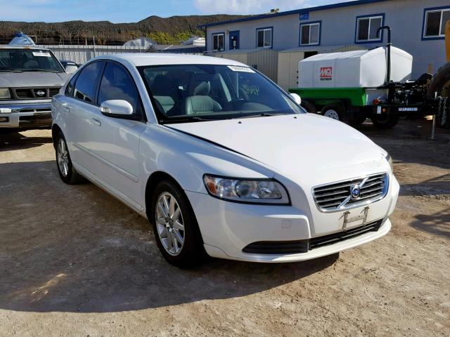 YV1MS382582377243 - 2008 VOLVO S40 2.4I WHITE photo 1