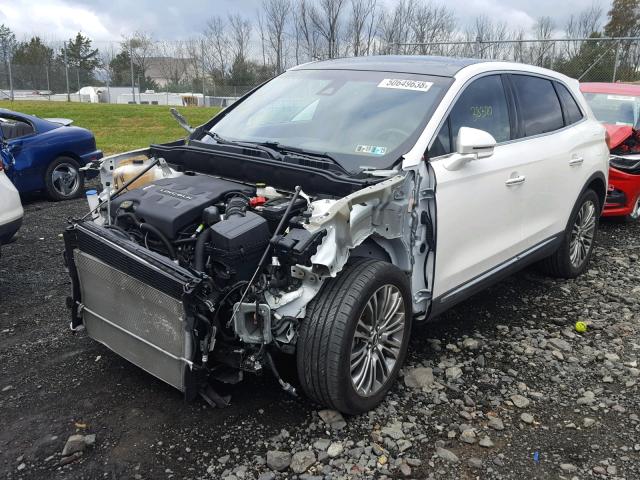 2LMTJ8LR4GBL70024 - 2016 LINCOLN MKX RESERV WHITE photo 2