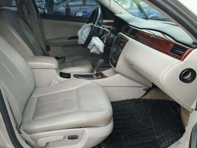 2G1WD58C469219075 - 2006 CHEVROLET IMPALA SUP Сұр фото 5