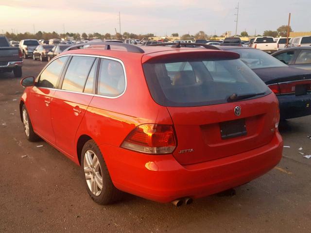 3VWPL7AJ8BM676408 - 2011 VOLKSWAGEN JETTA TDI RED photo 3