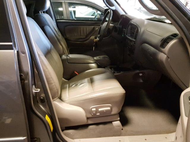 5TDBT48A34S208395 - 2004 TOYOTA SEQUOIA LI GRAY photo 5