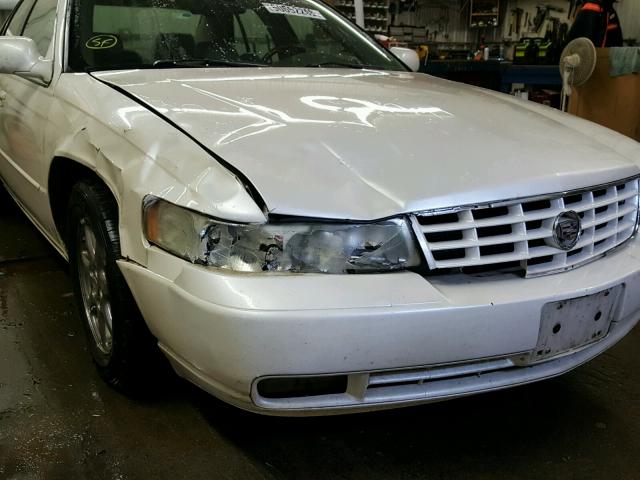 1G6KS54Y12U226689 - 2002 CADILLAC SEVILLE SL WHITE photo 9