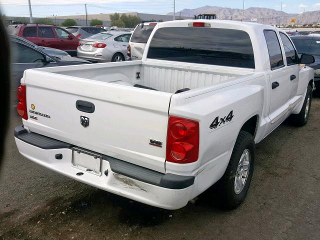 1D7HW48N45S245314 - 2005 DODGE DAKOTA QUA WHITE photo 4