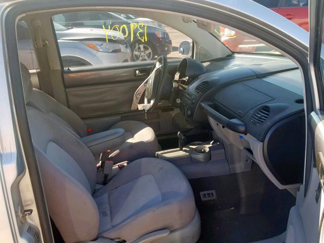 3VWCK21C63M406455 - 2003 VOLKSWAGEN NEW BEETLE 银色 照片 5