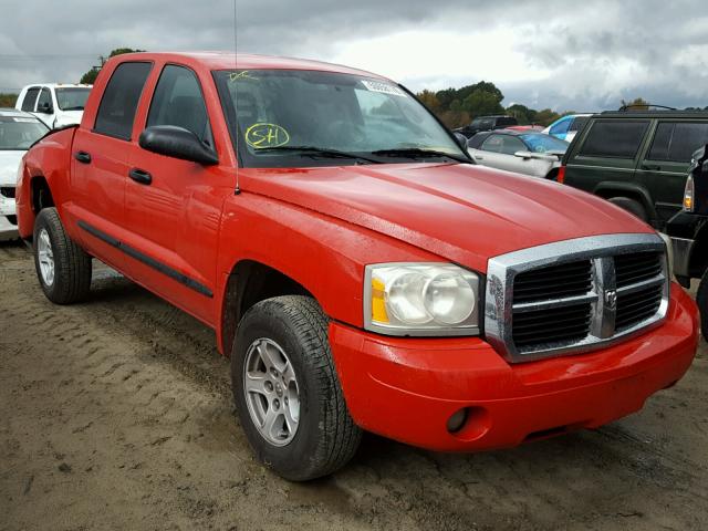 1D7HE48K16S532975 - 2006 DODGE DAKOTA QUA RED photo 1