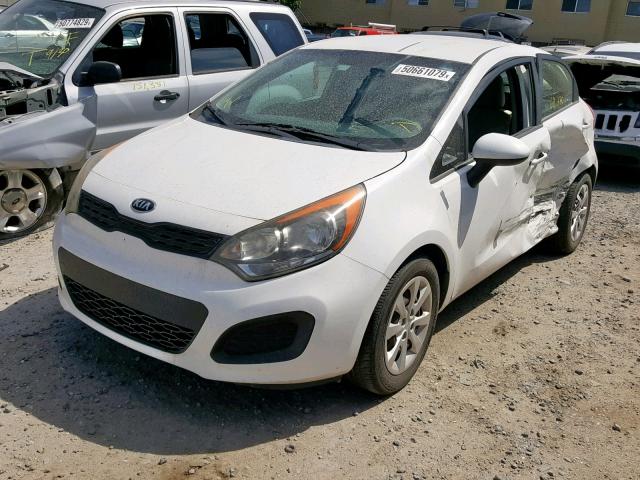 KNADM5A32D6186961 - 2013 KIA RIO LX WHITE photo 2