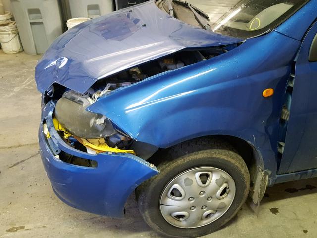 KL1TD62674B209033 - 2004 CHEVROLET AVEO BLUE photo 10