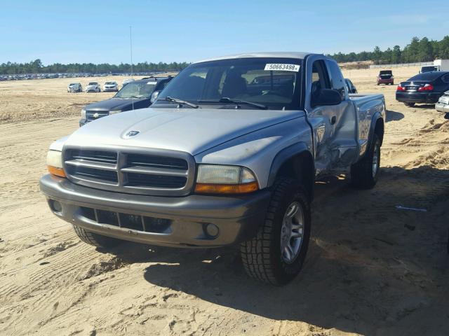 1B7GG12X42S684701 - 2002 DODGE DAKOTA BAS SILVER photo 2