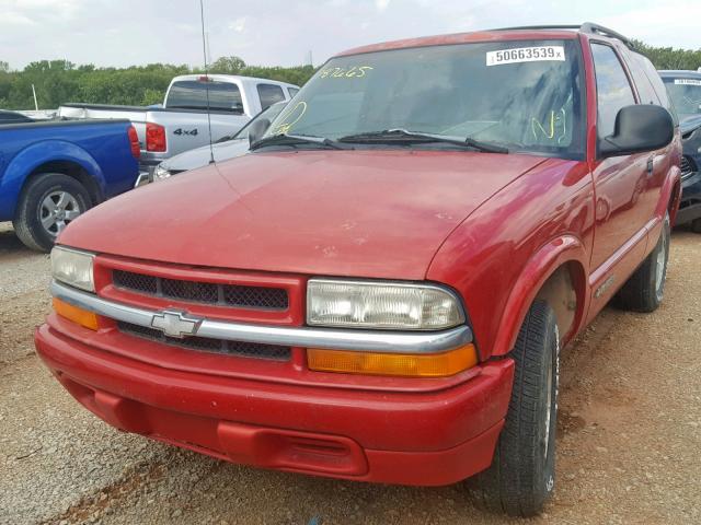 1GNCS18W5WK187665 - 1998 CHEVROLET BLAZER RED photo 2