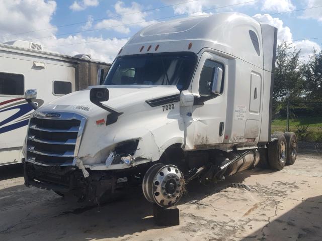 3AKJHHDR0JSJT6971 - 2018 FREIGHTLINER CASCADIA 1 WHITE photo 2