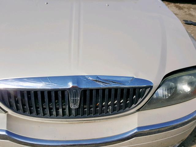 1LNHM86SX2Y672243 - 2002 LINCOLN LS 奶油色 照片 9