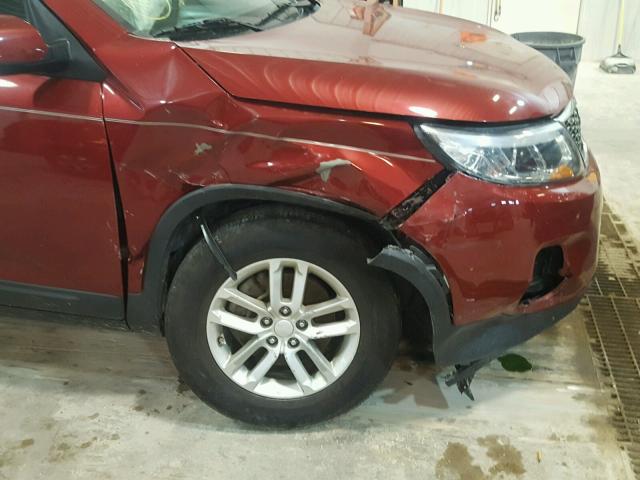 5XYKT3A68EG532778 - 2014 KIA SORENTO LX RED photo 9