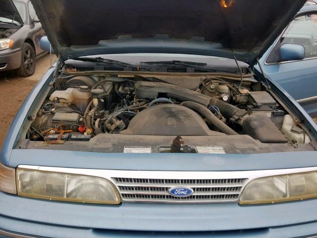 2FACP74WXPX115318 - 1993 FORD CROWN VICT BLUE photo 7