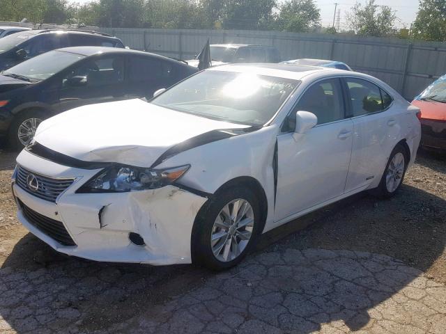 JTHBW1GG9F2081625 - 2015 LEXUS ES 300H WHITE photo 2