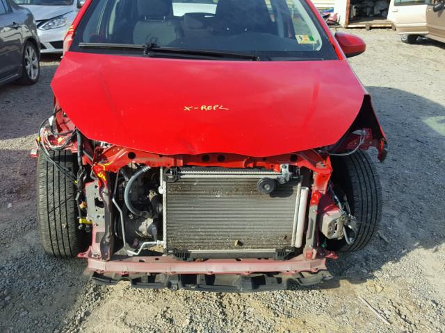 VNKKTUD35GA066227 - 2016 TOYOTA YARIS L RED photo 9