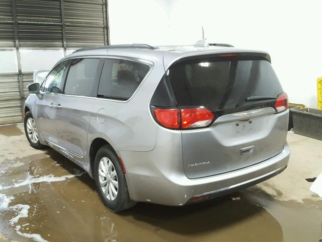 2C4RC1BG6HR527587 - 2017 CHRYSLER PACIFICA T GRAY photo 3