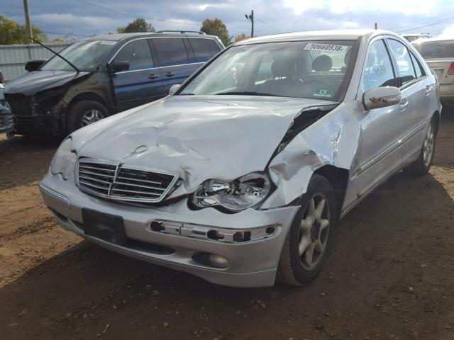 WDBRF61J31F122400 - 2001 MERCEDES-BENZ C 240 SILVER photo 2